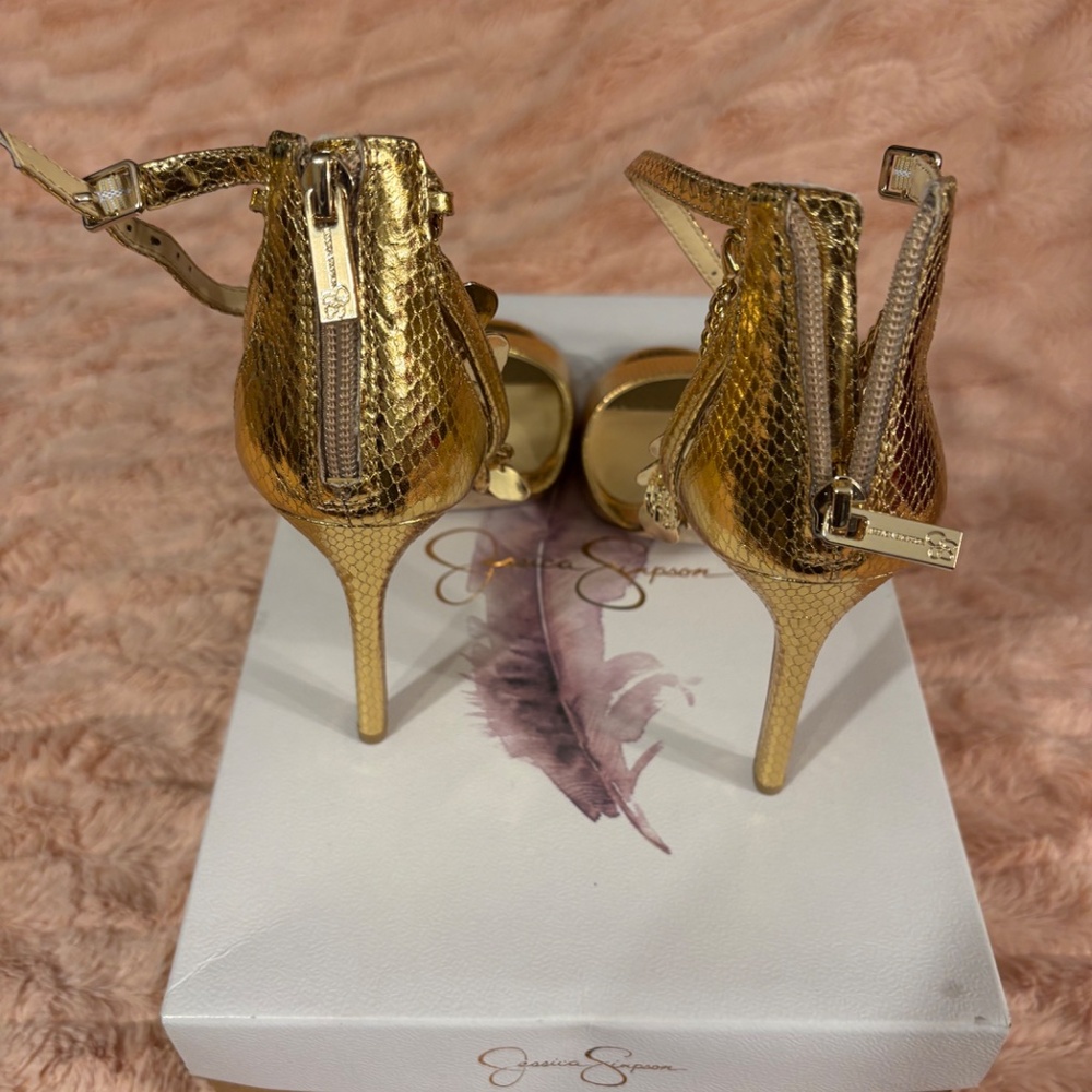 Jessica Simpson Jetser Fringed Sandals - Picture 8 of 10